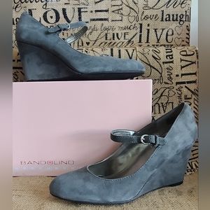 Bandolino Dk Grey Suede Mary Jane Size 10 Wedges